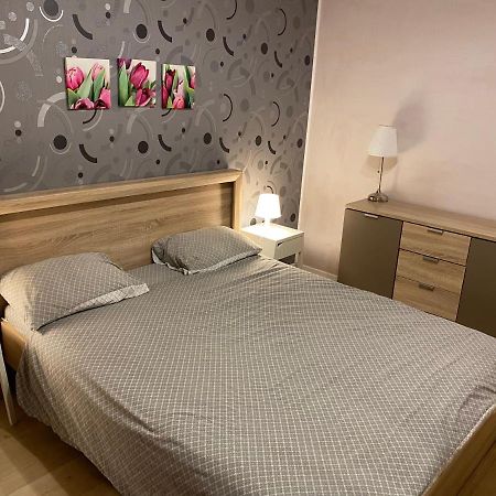 Igi Red Flat With Free Private Parking Apartamento Cluj-Napoca Exterior foto