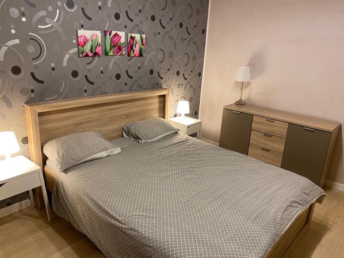 Igi Red Flat With Free Private Parking Apartamento Cluj-Napoca Exterior foto
