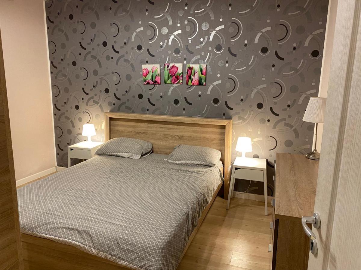 Igi Red Flat With Free Private Parking Apartamento Cluj-Napoca Exterior foto